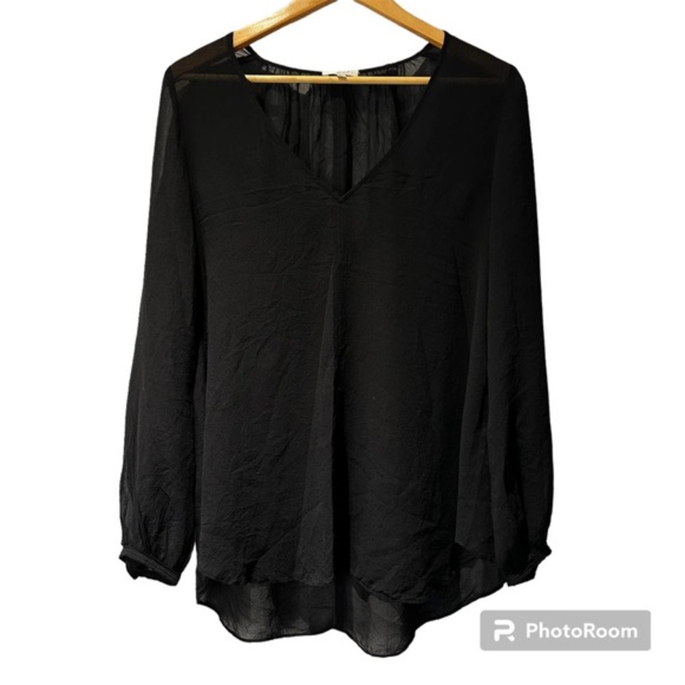 Wilfred Aritzia‎ Black Sheer 100% silk V-neck Blouse size Small
